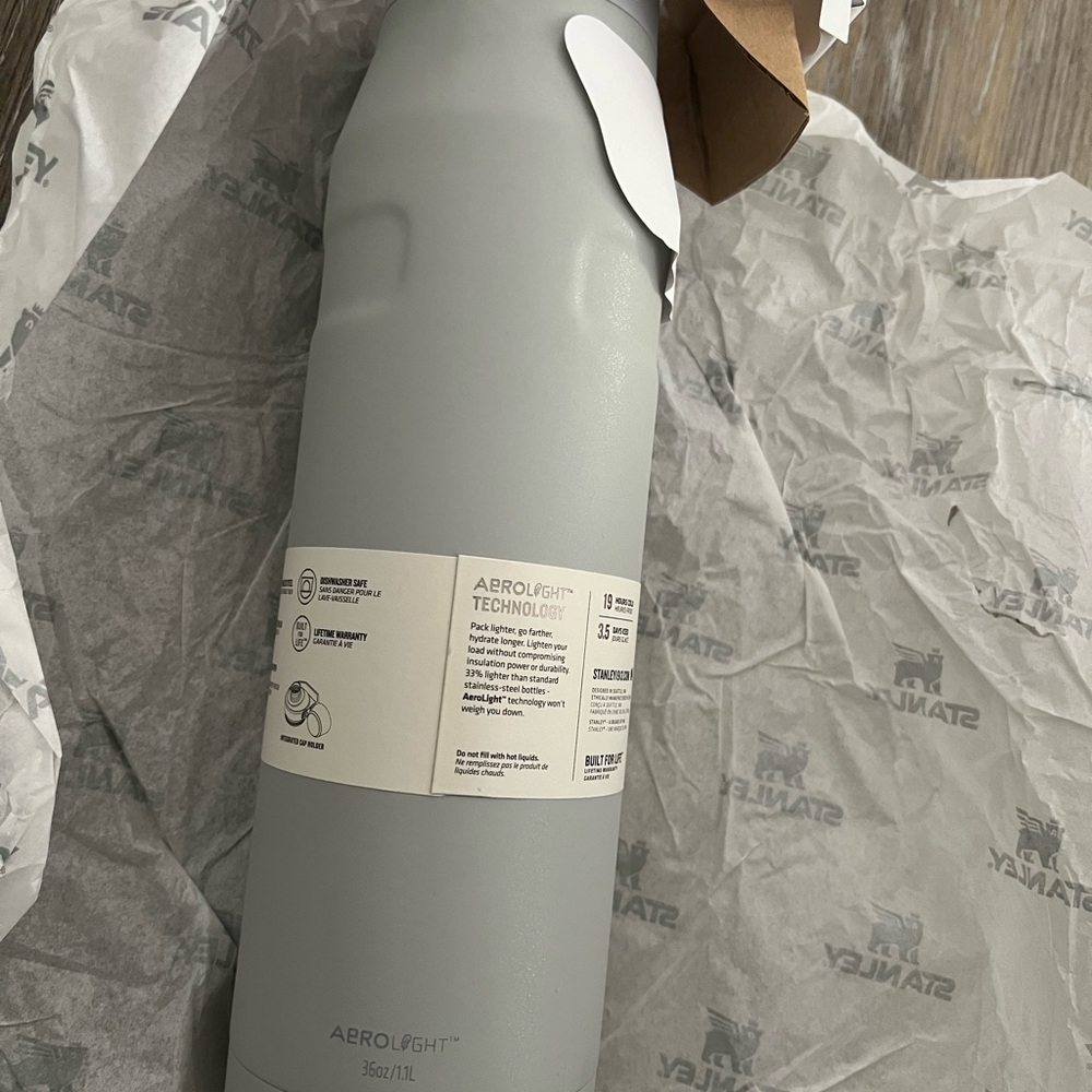 Stanley Aerolight Insulated Bottle - Gray 36 oz